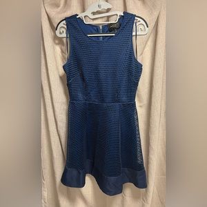 Romeo + Juliet Couture - Blue Textured Midi Dress with Exposed Gold Zipper